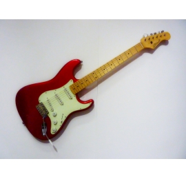 Guitare Tom Launhardt ST61 Candy Apple Red MN.